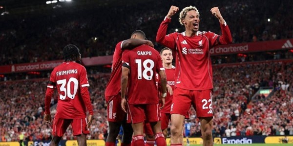 利物浦锁定：萨拉赫两大接班人，英超11场9球锋霸+德甲19岁天才！