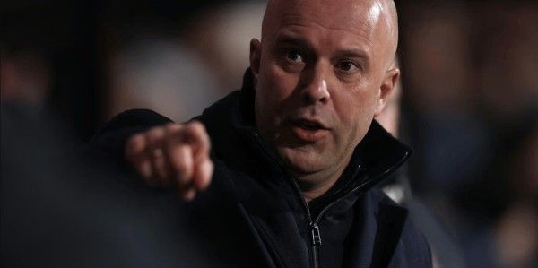 卡拉格最新点评斯洛特：若无缘欧冠，帅位将面临严峻考验