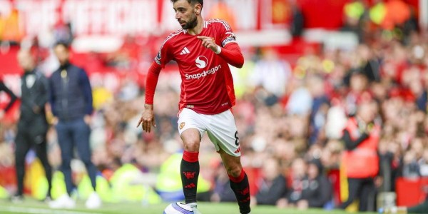 曼联真要卖B费？！拉特克利夫豪赌激怒新帅，红魔重建路在何方？！