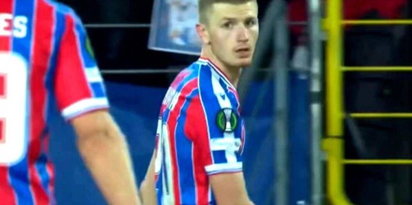 曼联有一君子协定可6500万签新卡里克！拜仁天才入传闻，偶像C罗