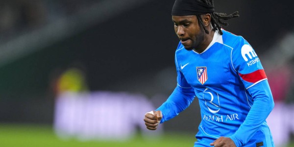 欧冠淘汰赛名单大调整！巴萨坎塞洛入列 热刺三将加盟 恩德里克离队